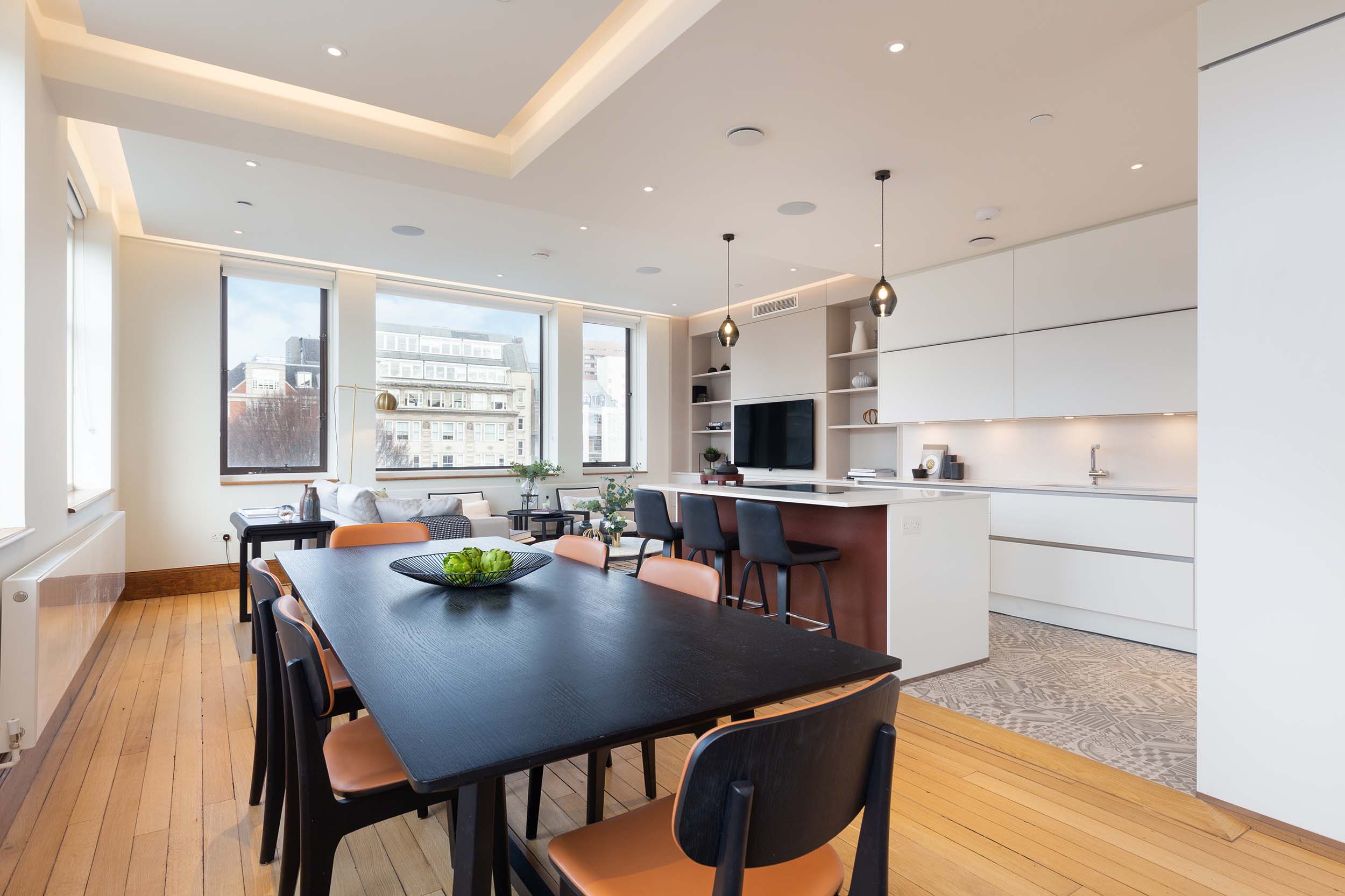 Golden Square - Dinning